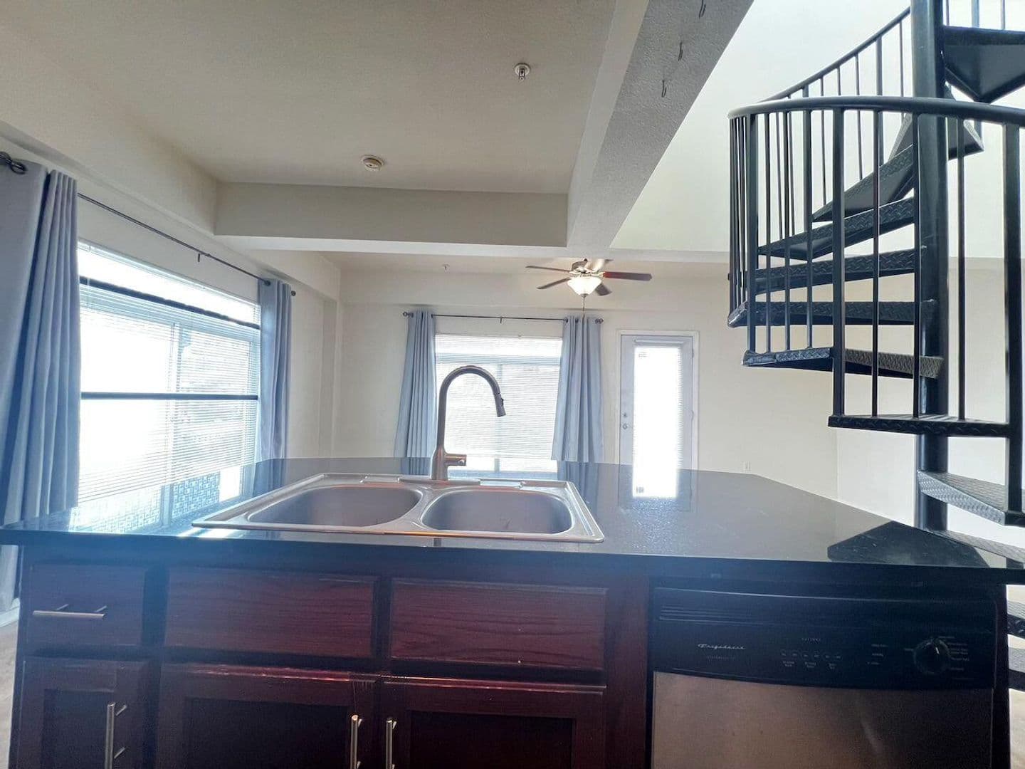 Austin Condo: 910 W 25TH St #607