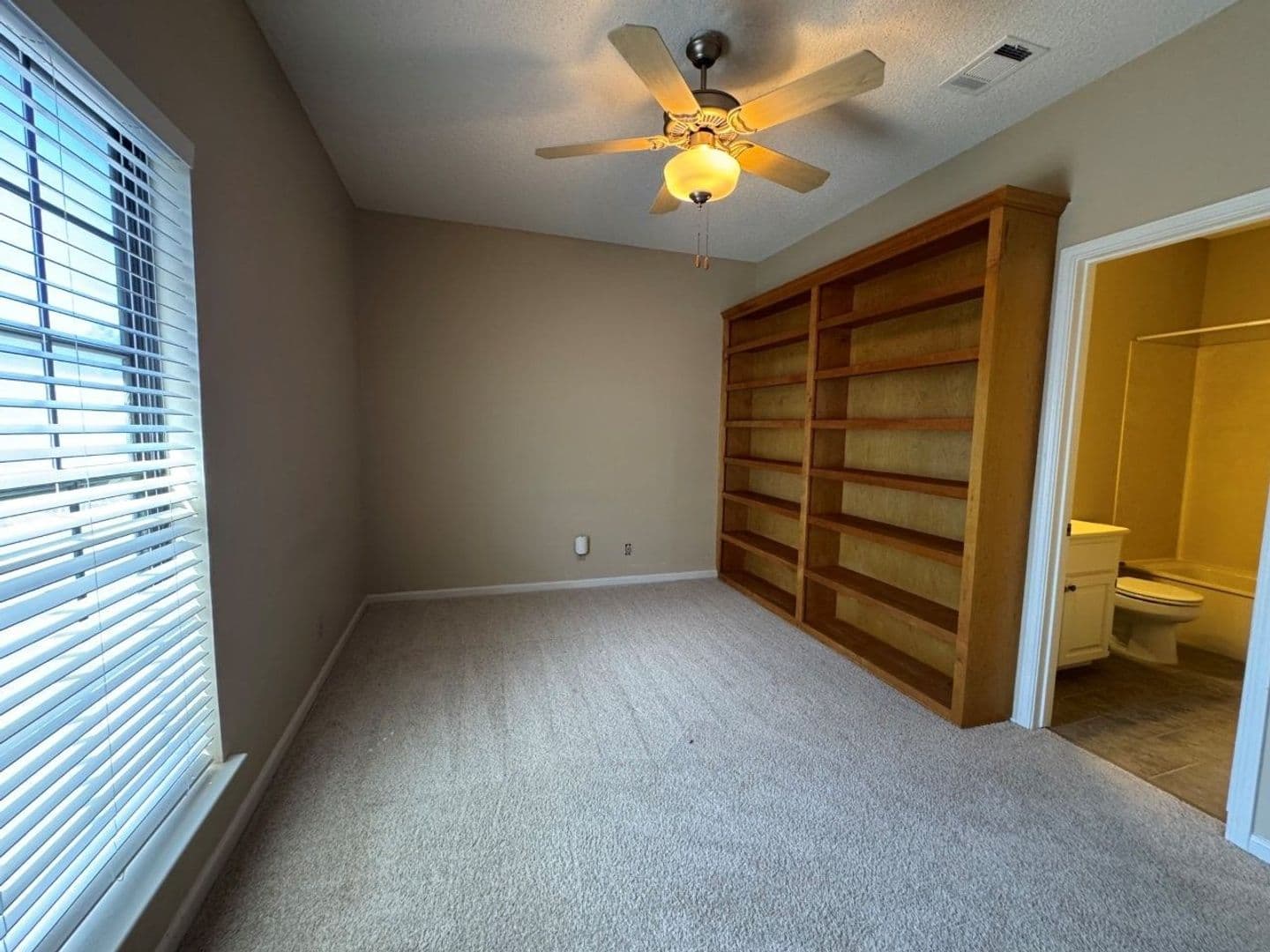 Austin House: 1307 Kinney Ave #161