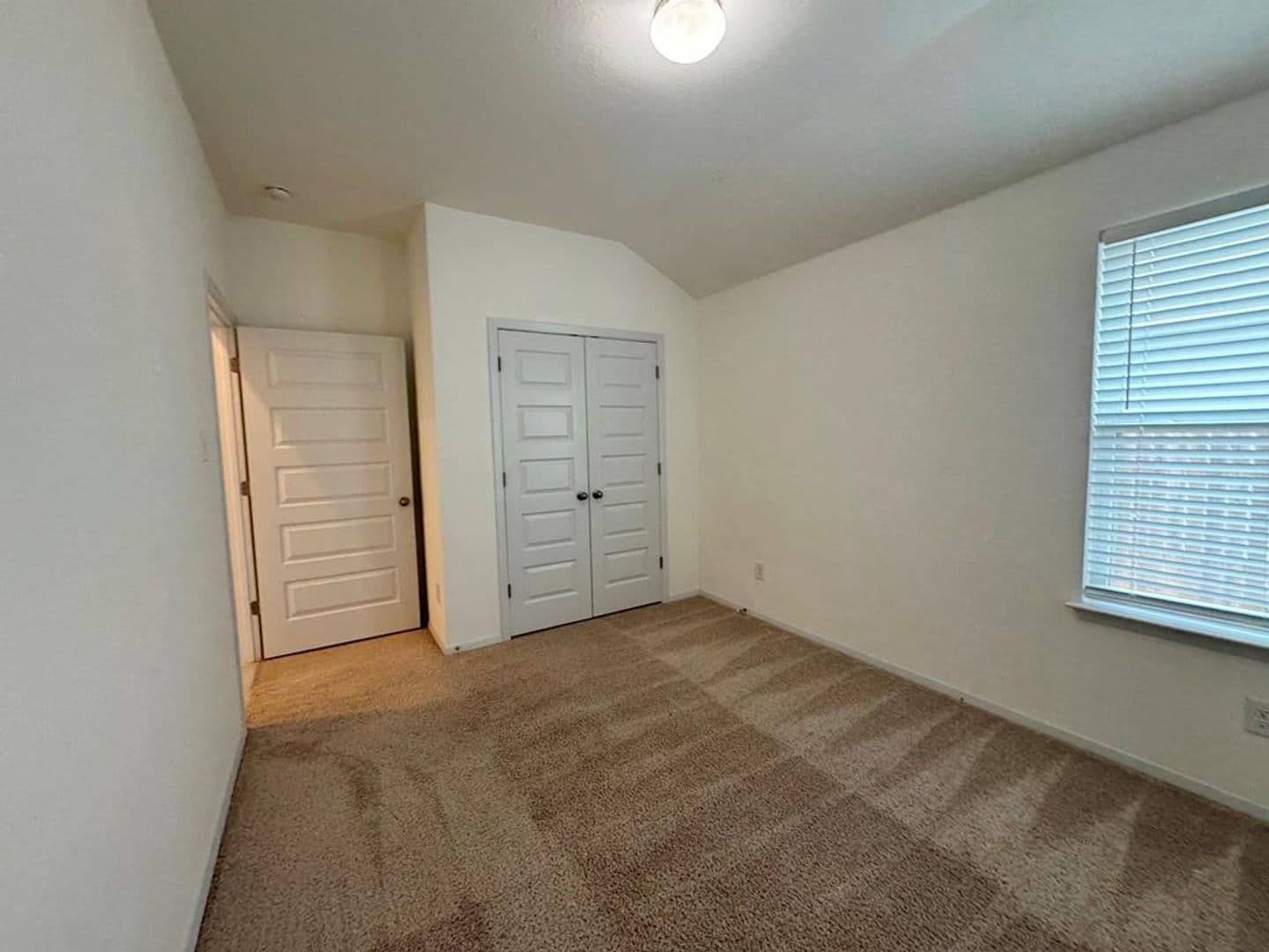 Bastrop House: 106 Watercourse Way