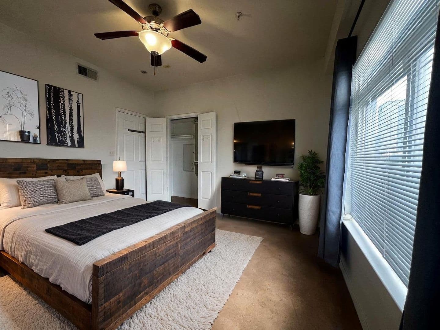 Austin Condo: 910 W 25TH St #607