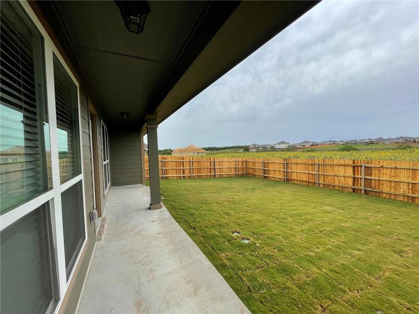 Temple House: 806 Hollyhock Dr