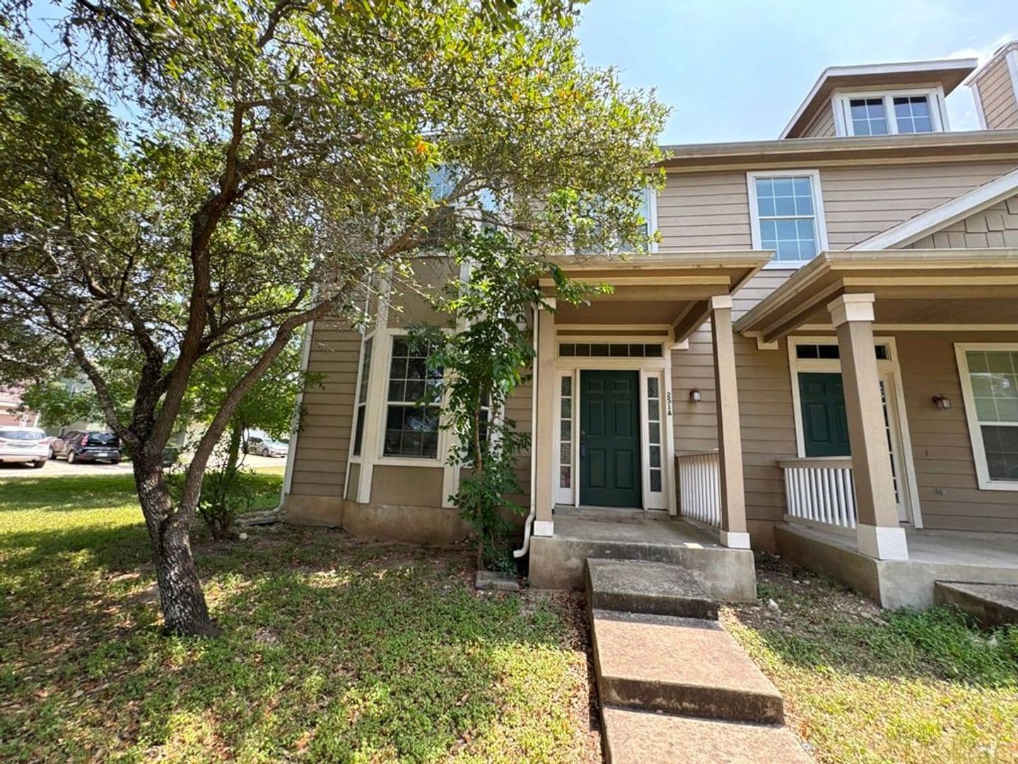 Kyle Apartment: 251A Utterback