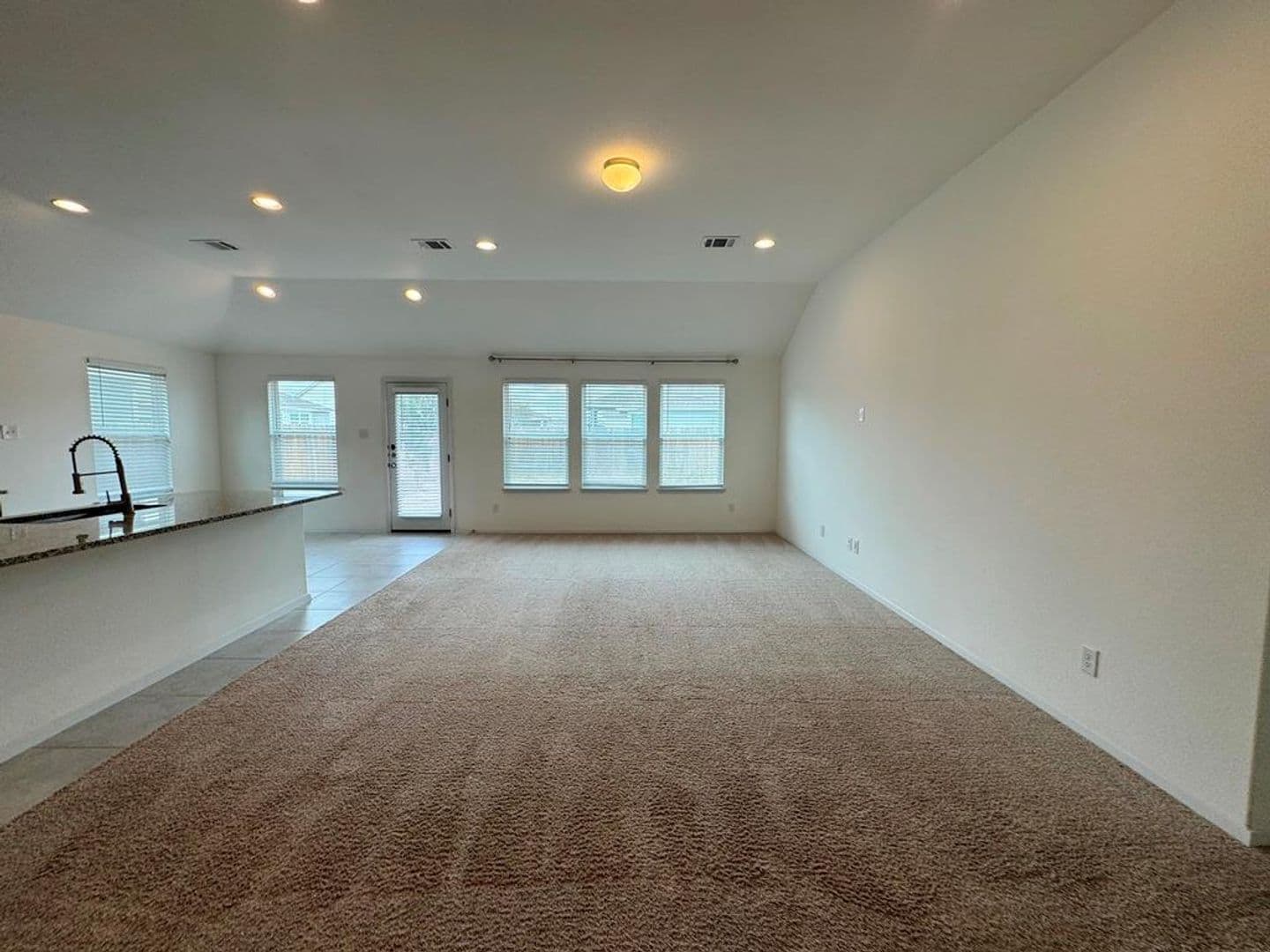 Bastrop House: 106 Watercourse Way