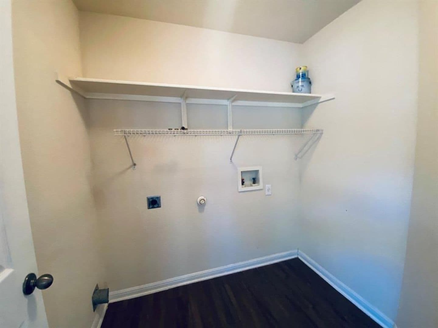Round Rock House: 1002 Mesquite Hollow Pl.
