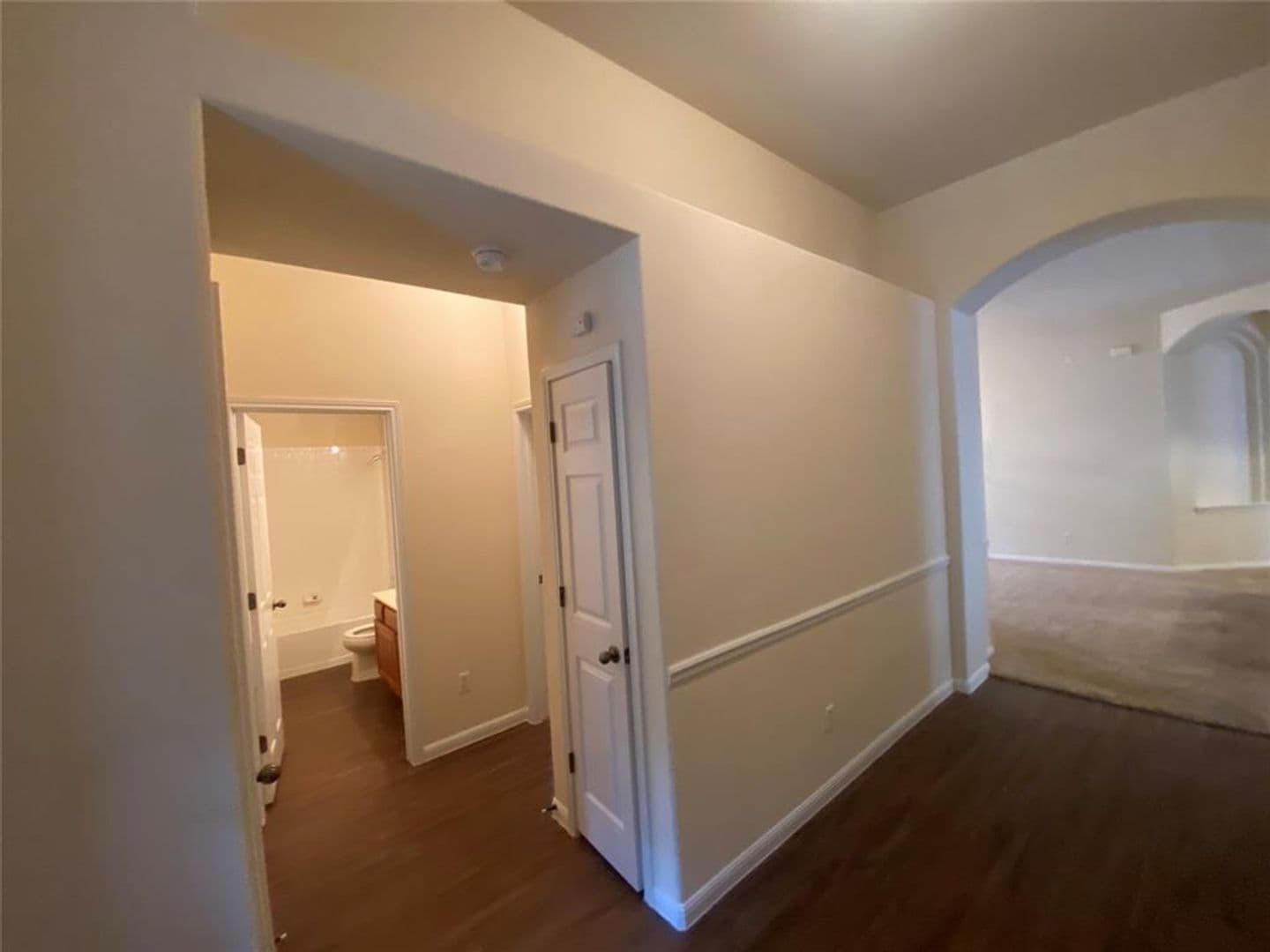 Round Rock House: 1002 Mesquite Hollow Pl.