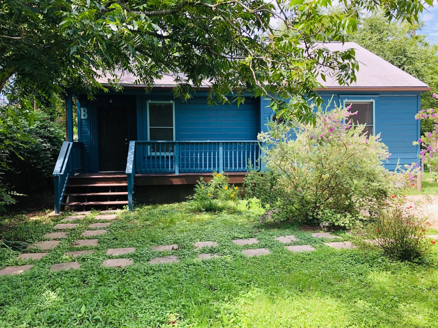 Austin Apartment: 1511 Redd St.