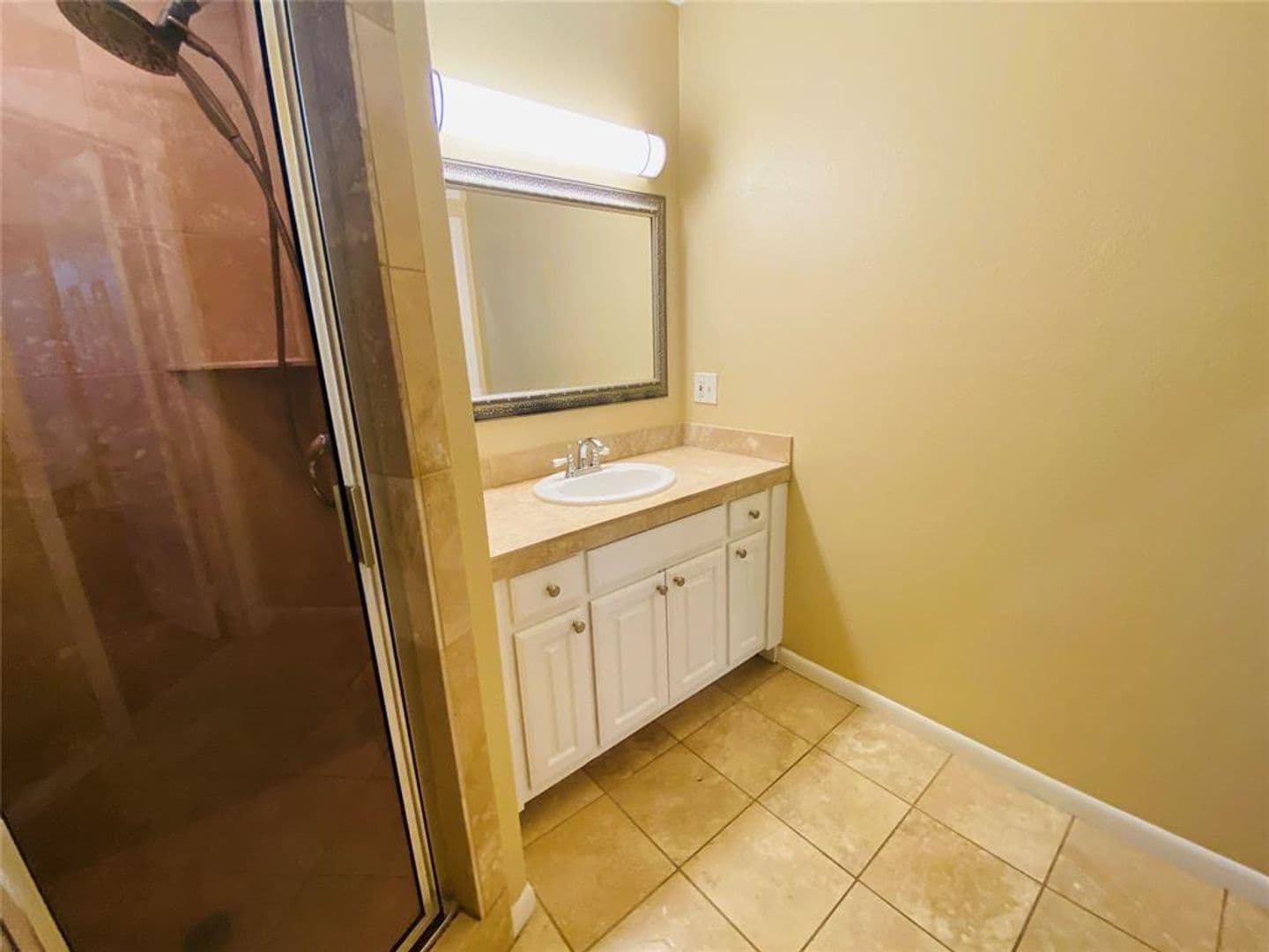 Austin House: 521 E Live Oak St