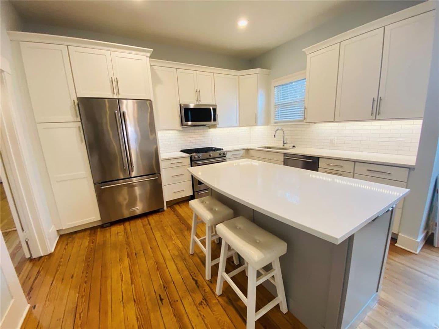Austin House: 521 E Live Oak St