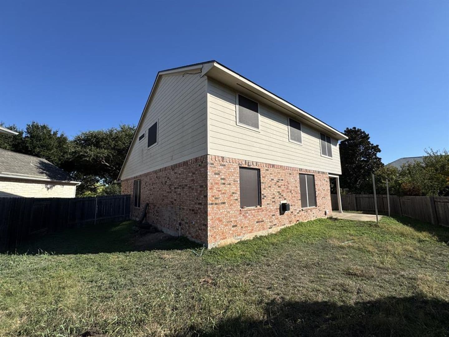 Austin House: 13504 Lathe Cove