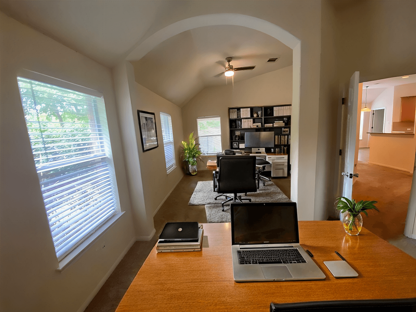 Round Rock House: 1002 Mesquite Hollow Pl.