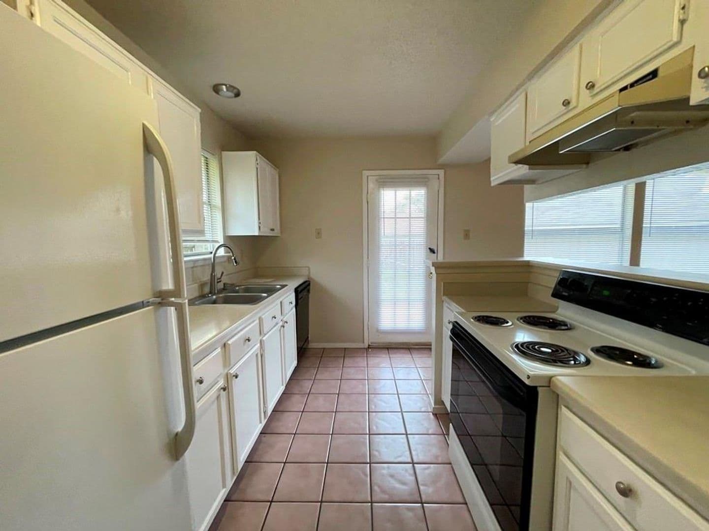 Austin House: 16719 Whitebrush Loop