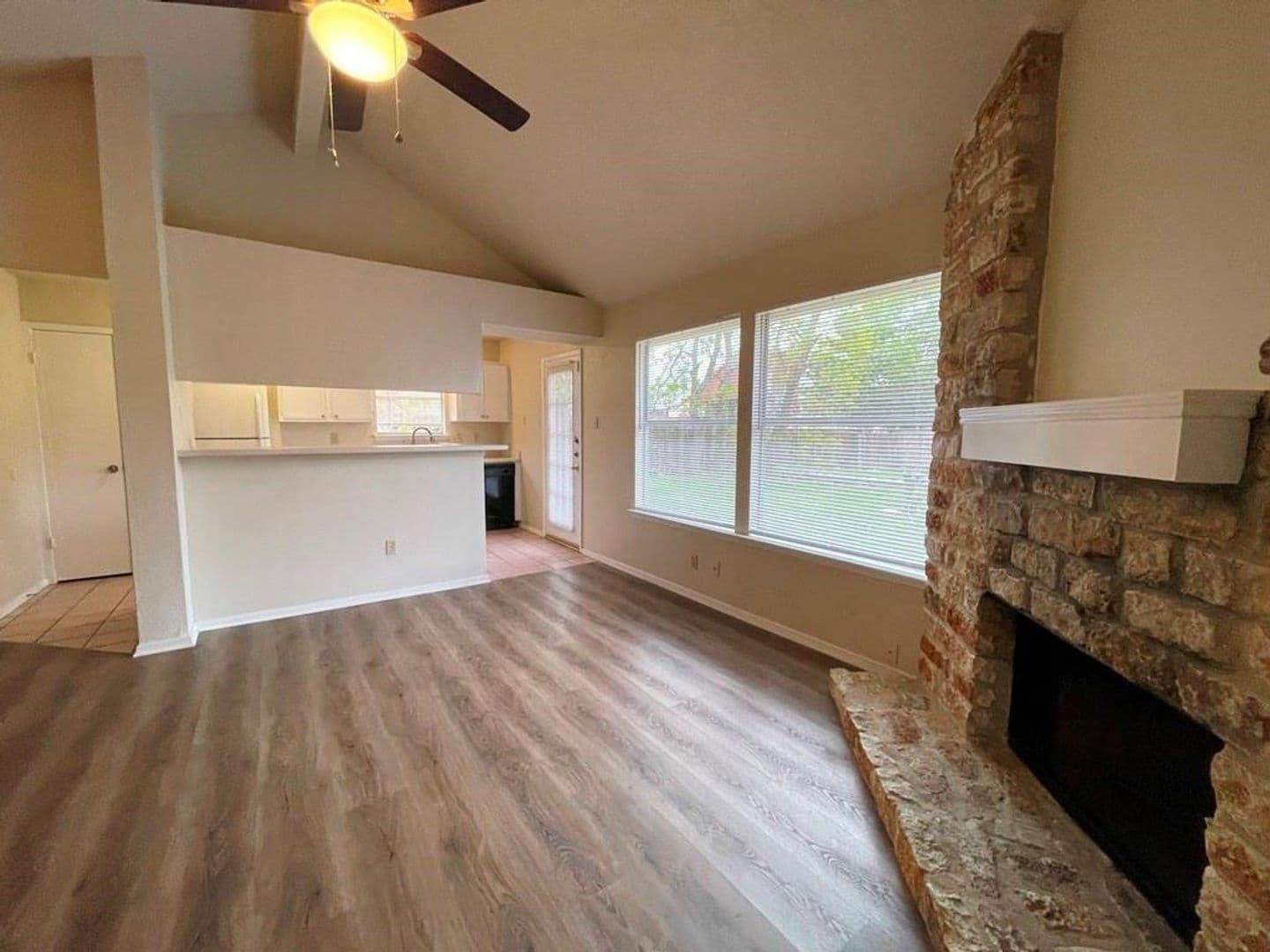 Austin House: 16719 Whitebrush Loop