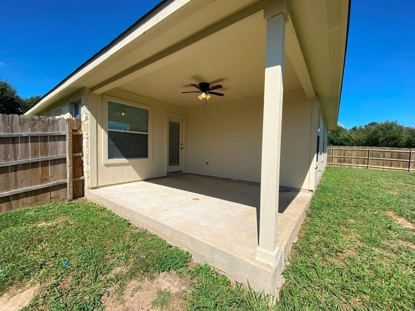 Kyle House: 285 Amber Ash Dr.