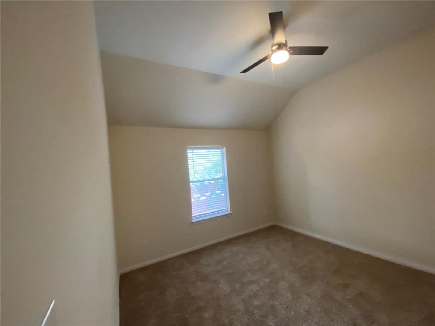 Round Rock House: 1002 Mesquite Hollow Pl.