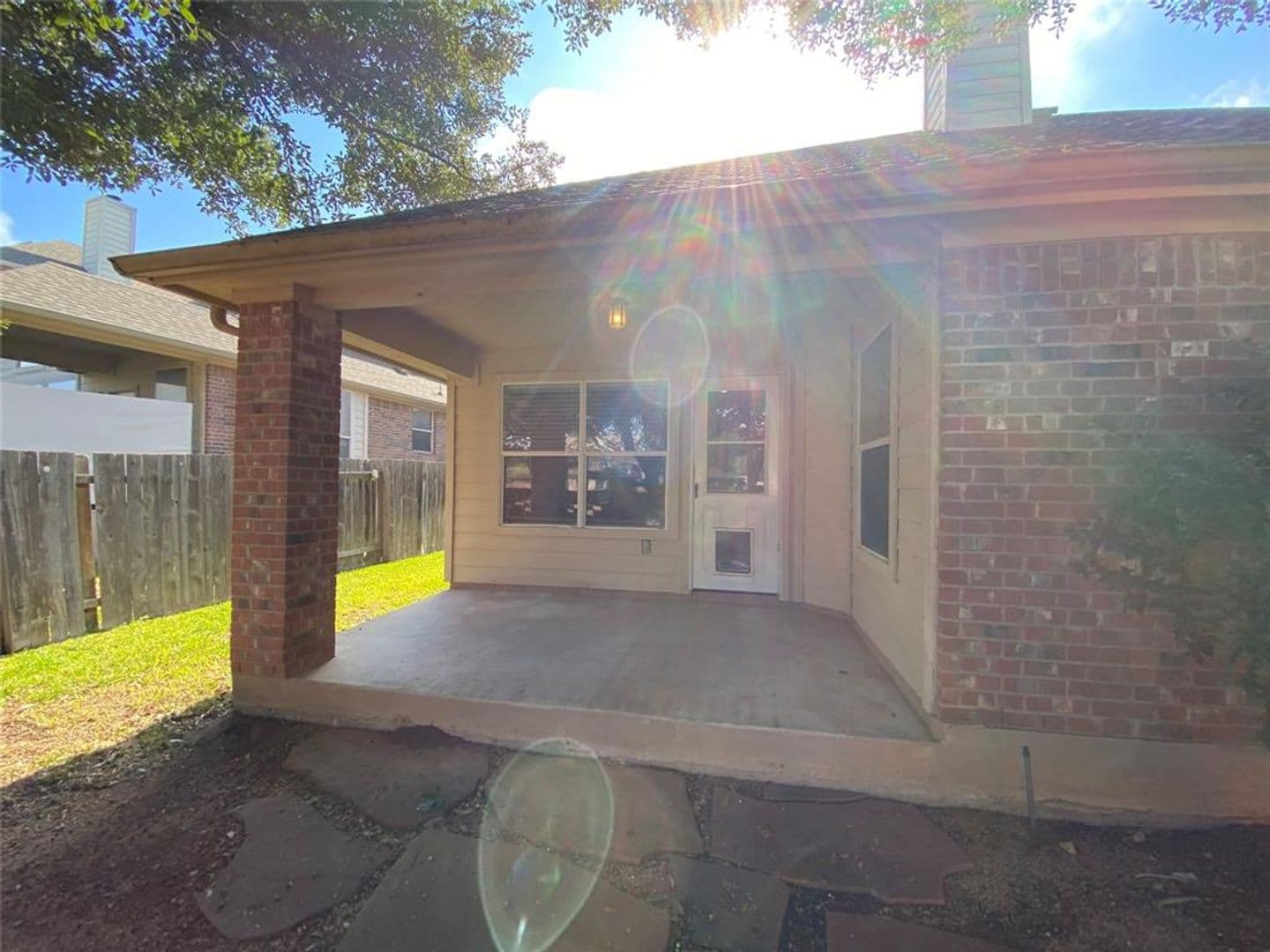 Round Rock House: 1002 Mesquite Hollow Pl.