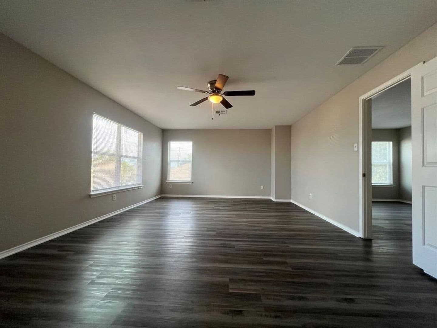 Del Valle House: 13120 Dearbonne Dr