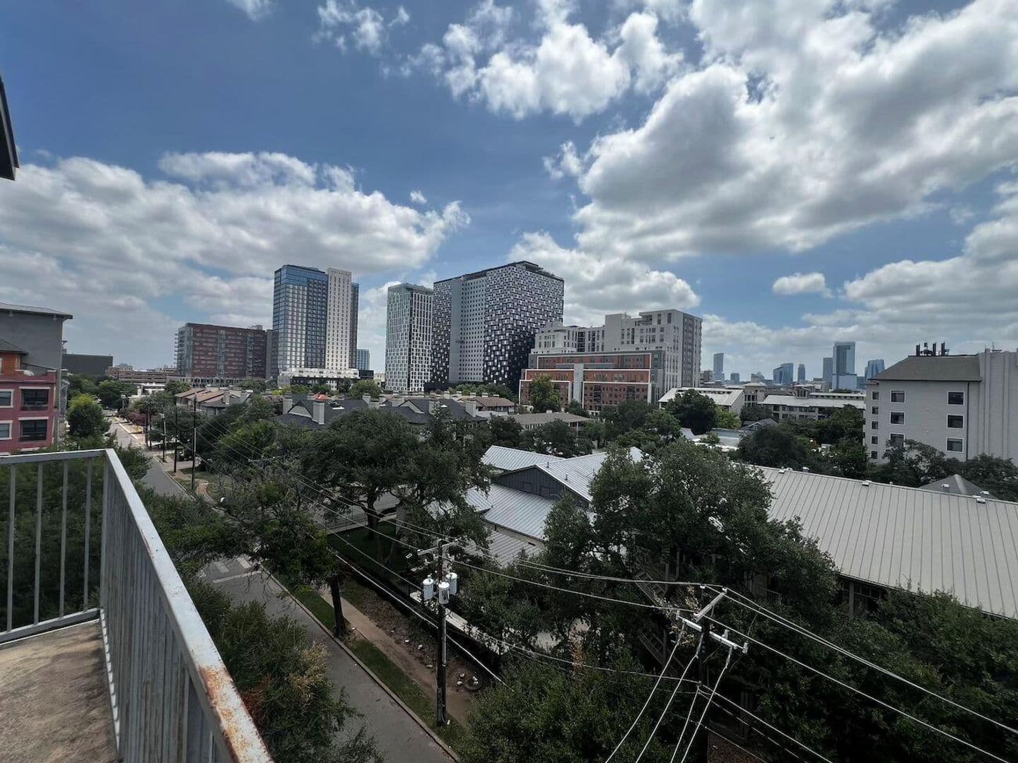 Austin Condo: 910 W 25TH St #607