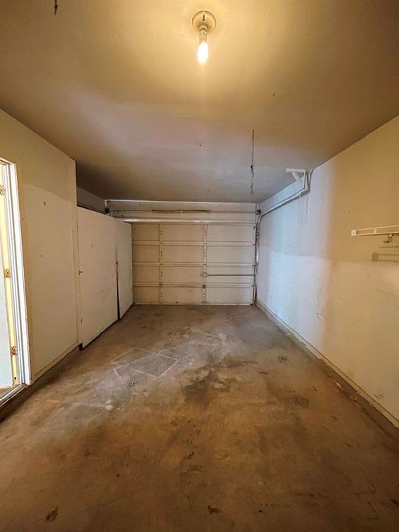 Austin House: 16719 Whitebrush Loop