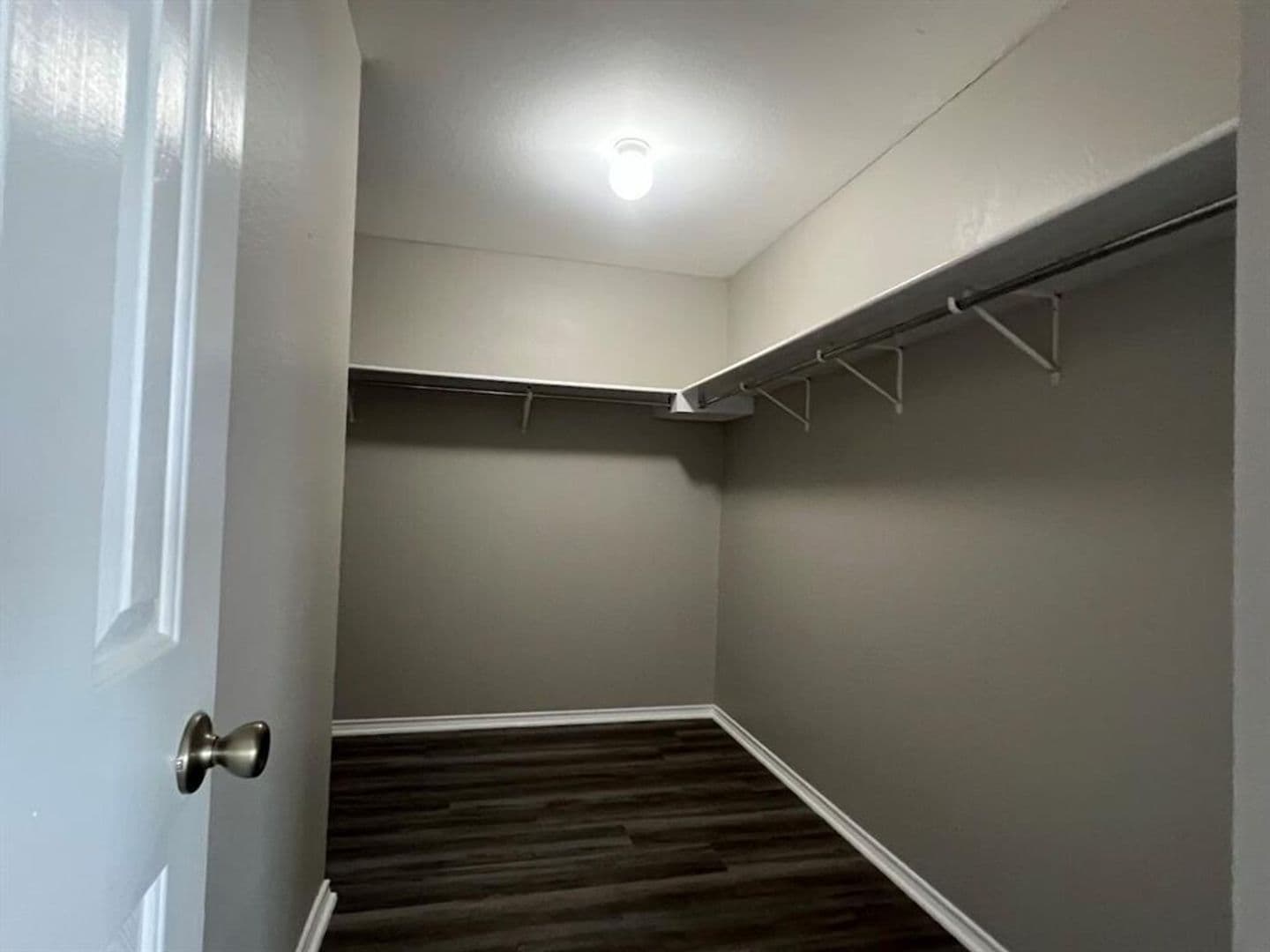 Del Valle House: 13120 Dearbonne Dr