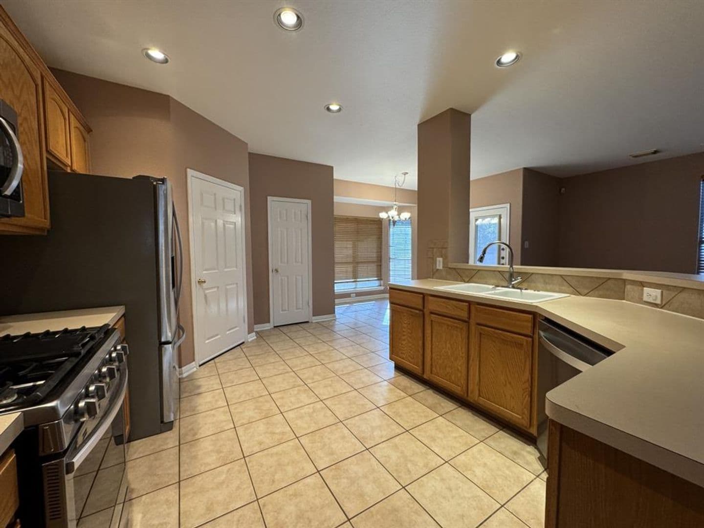 Austin House: 13504 Lathe Cove