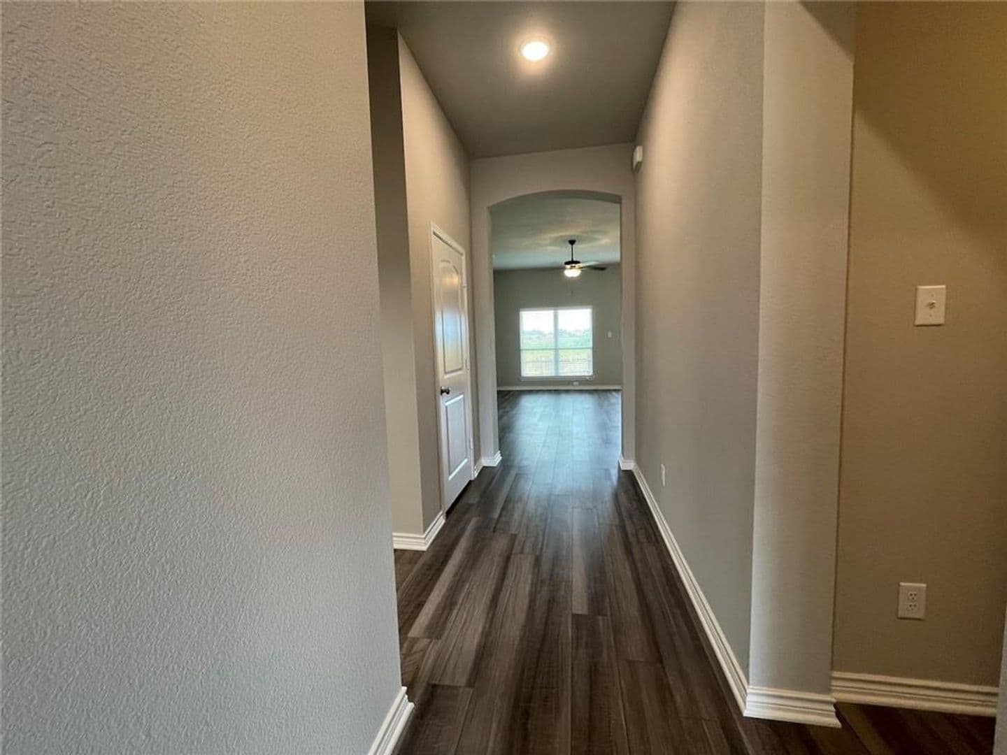 Temple House: 806 Hollyhock Dr