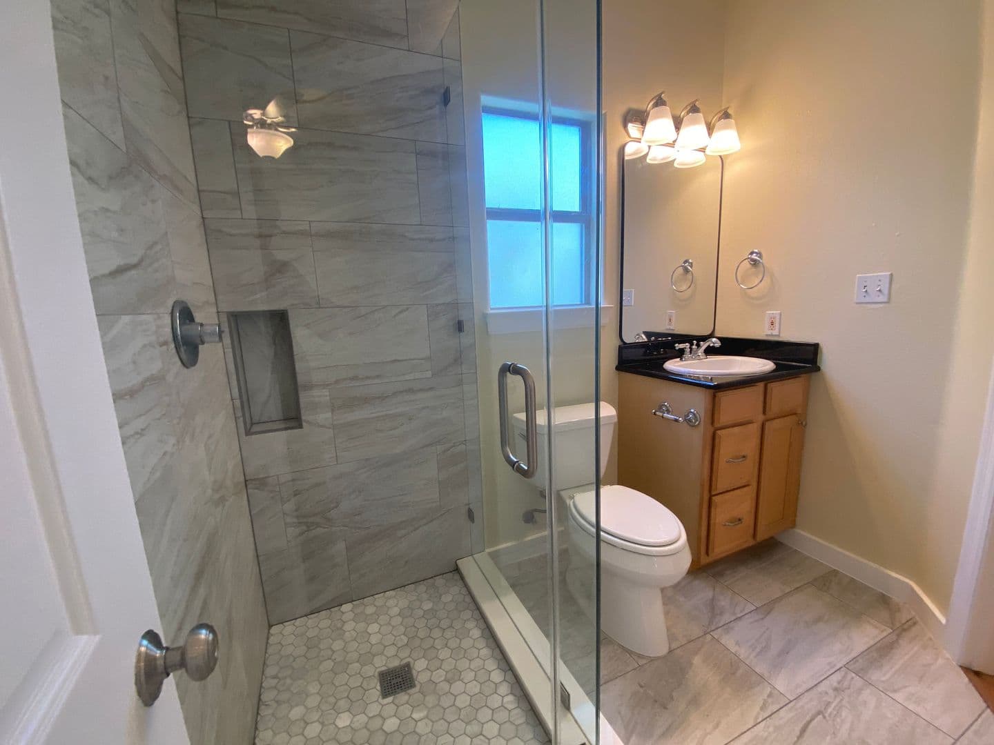 Austin House: 5502B Evans Ave.
