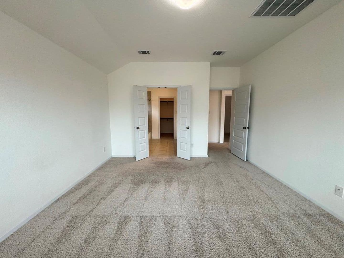Bastrop House: 106 Watercourse Way