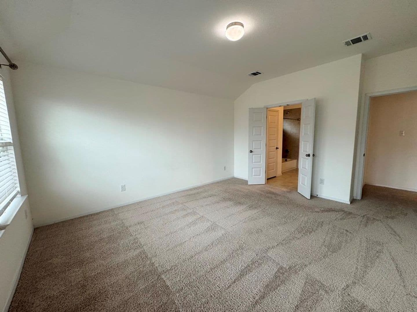 Bastrop House: 106 Watercourse Way