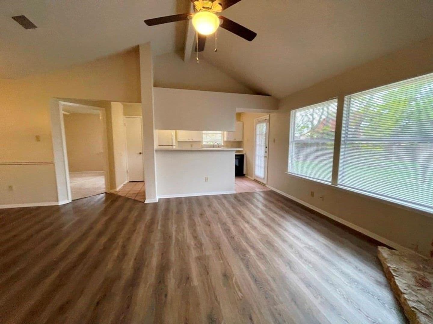 Austin House: 16719 Whitebrush Loop