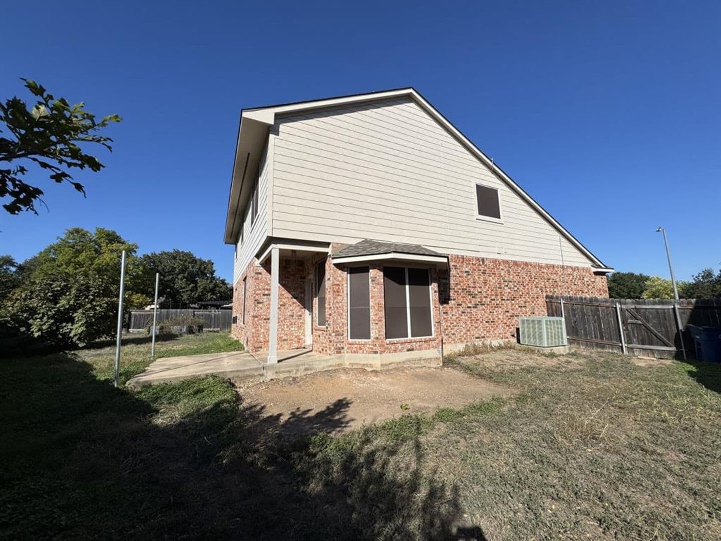Austin House: 13504 Lathe Cove