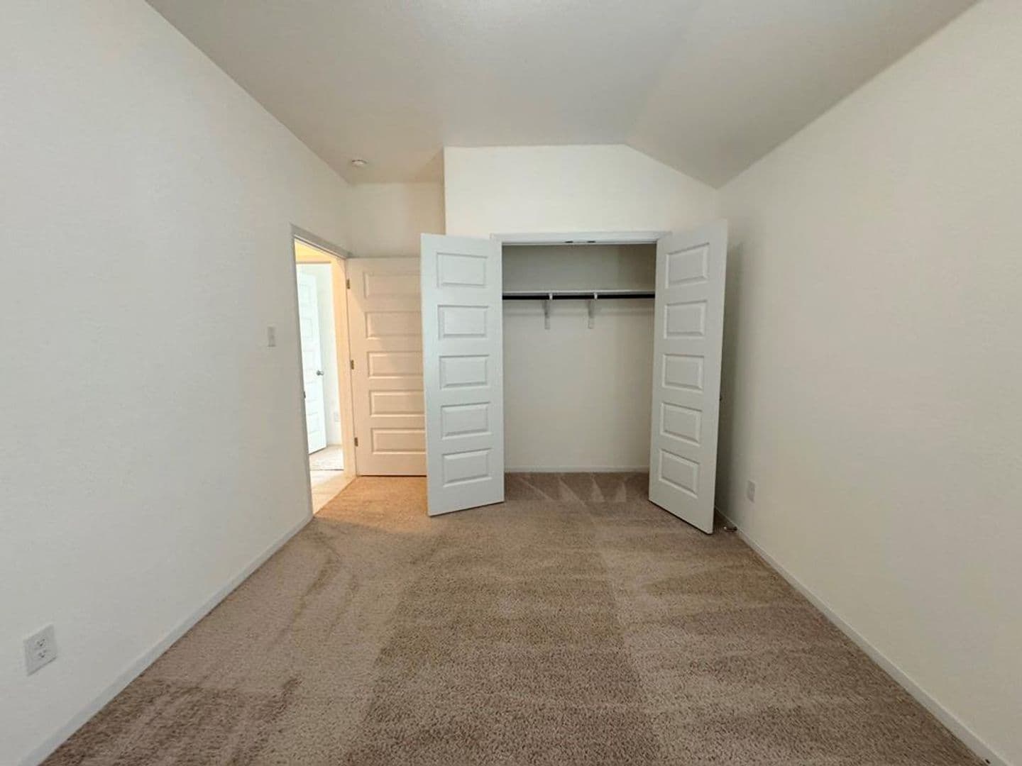Bastrop House: 106 Watercourse Way