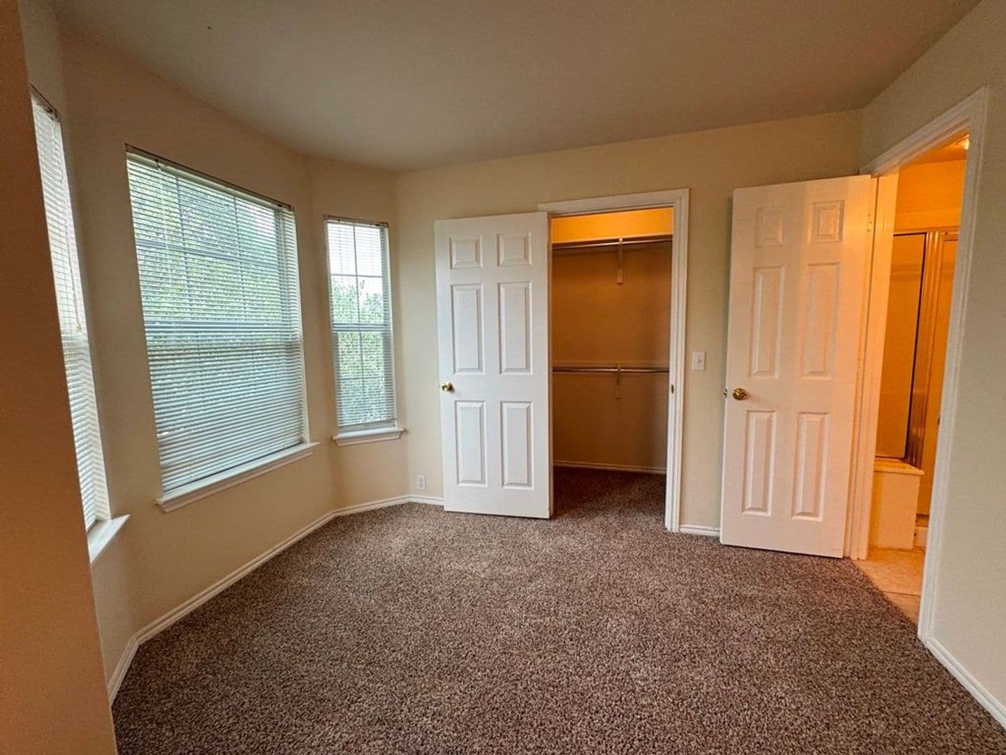 Kyle Apartment: 251A Utterback