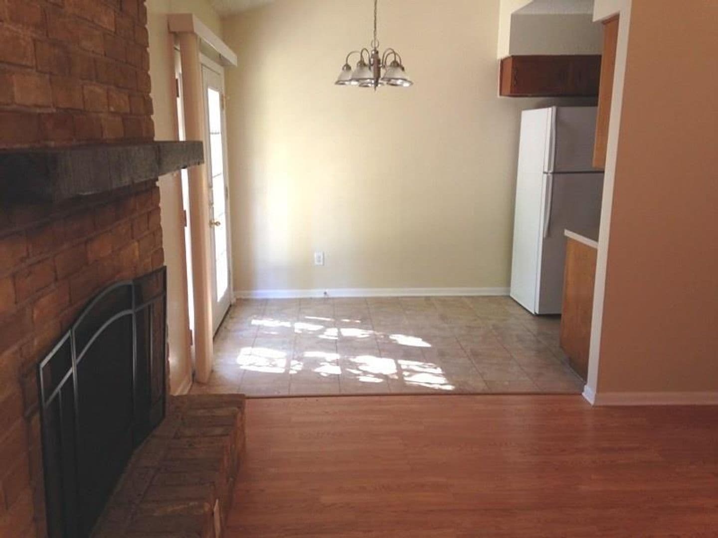 Round Rock Apartment: 1305 Glenda Dr.