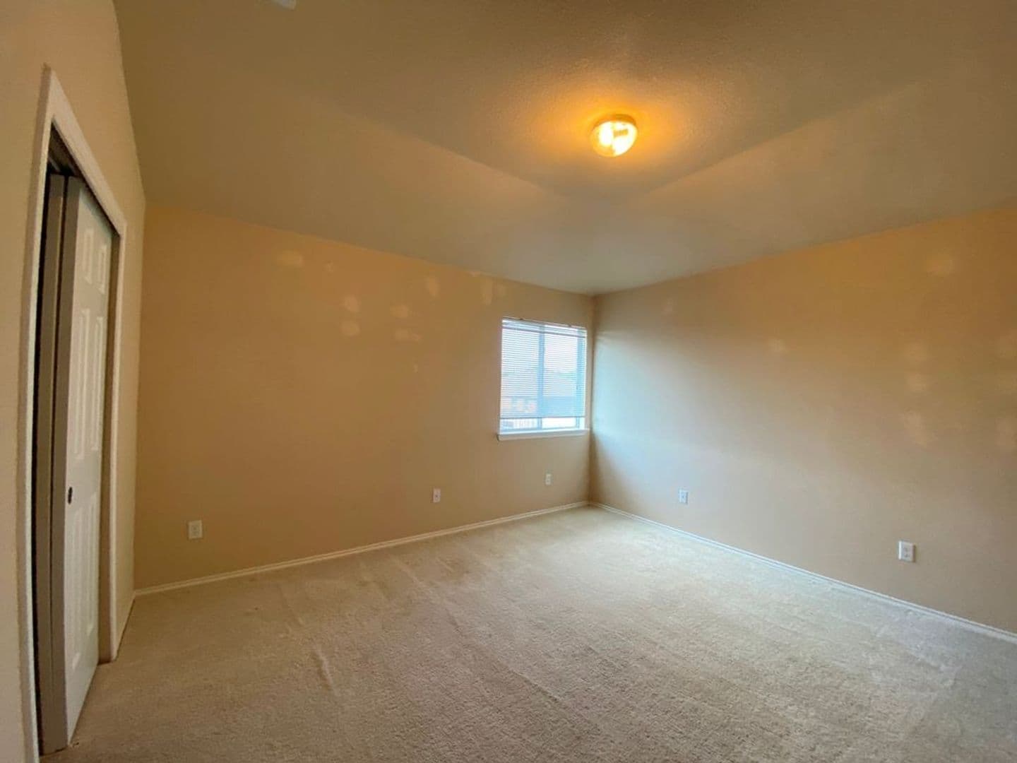 Leander House: 1005 Gentry Dr.