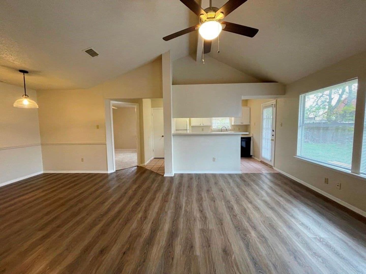 Austin House: 16719 Whitebrush Loop