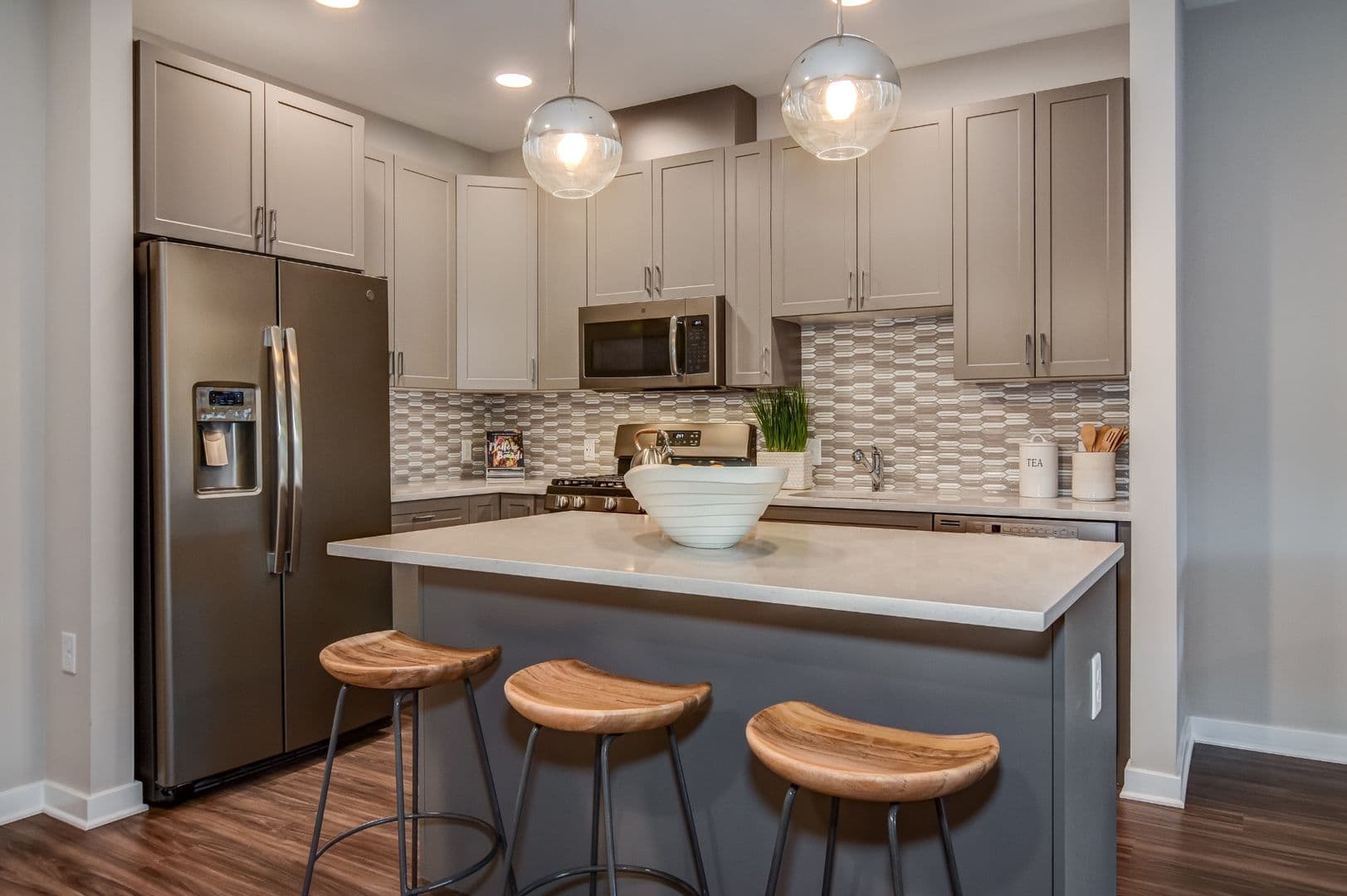 Union Apartment: 975 Bonnel Court