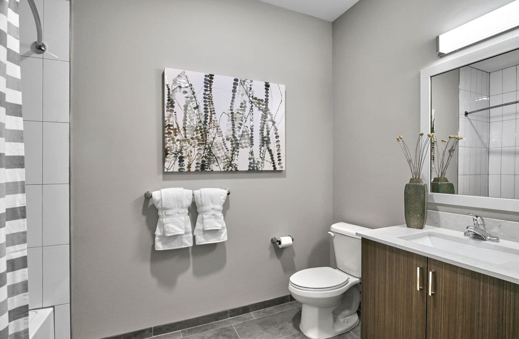 Union Apartment: 975 Bonnel Court