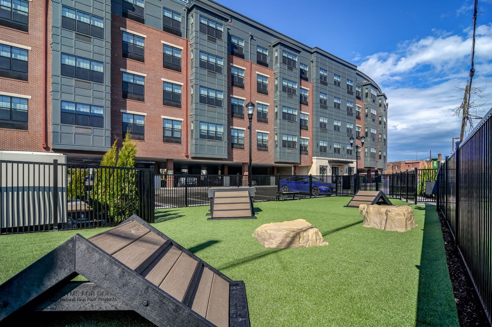Union Apartment: 975 Bonnel Court