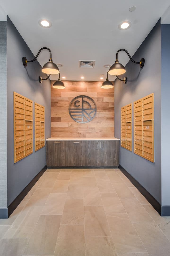 Union Apartment: 975 Bonnel Court
