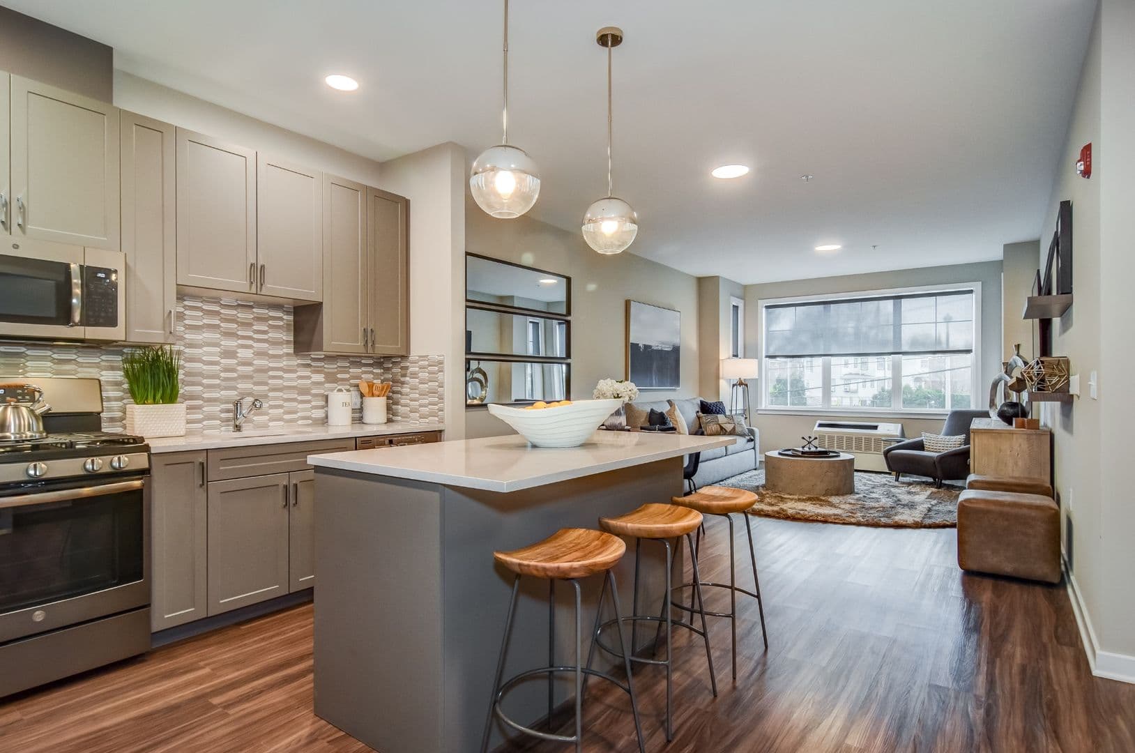 Union Apartment: 975 Bonnel Court