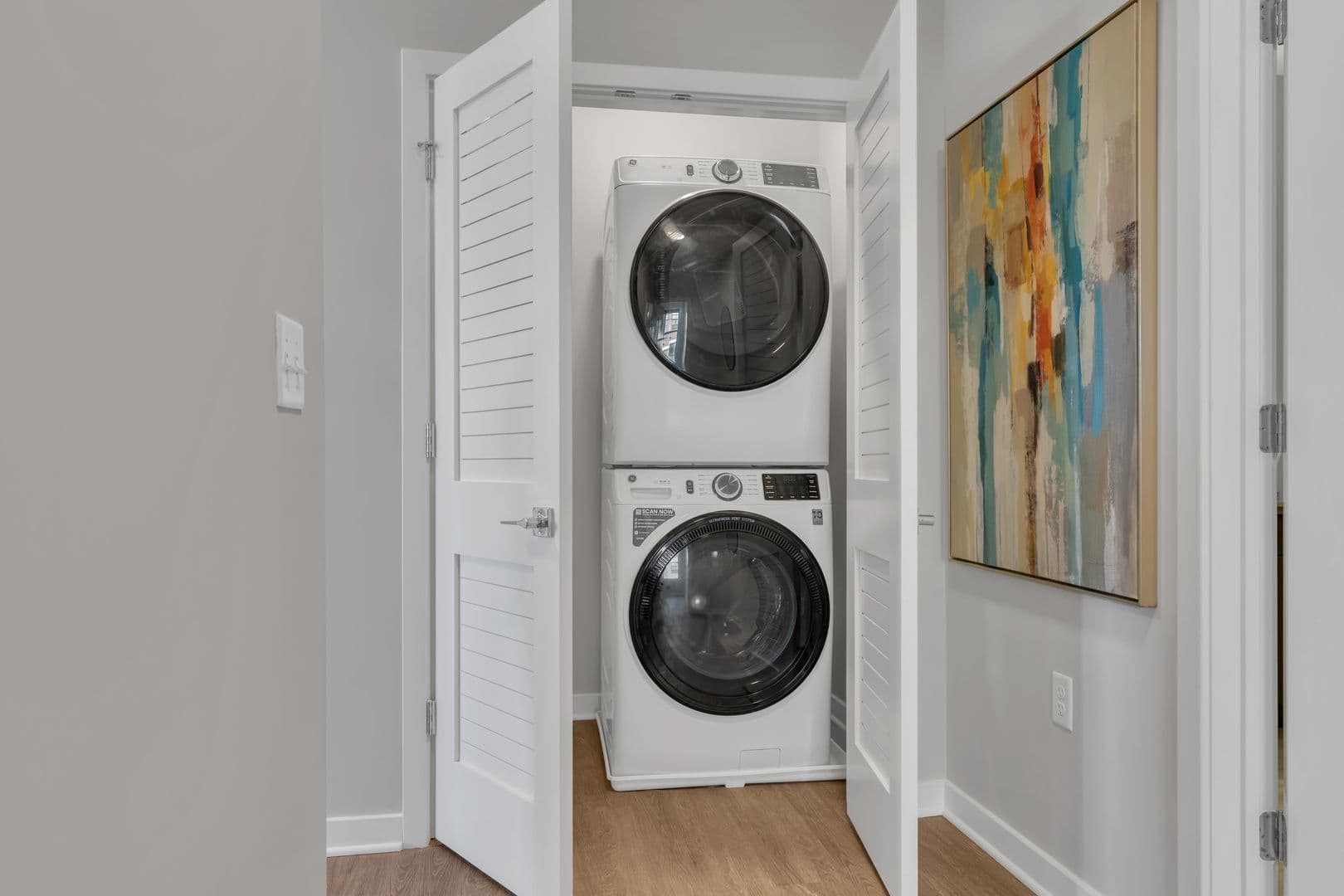 Union Apartment: 946 Stuyvesant Avenue