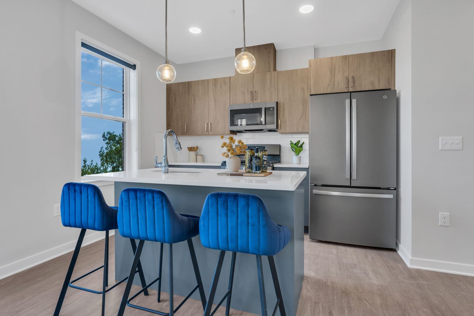 Union Apartment: 946 Stuyvesant Avenue