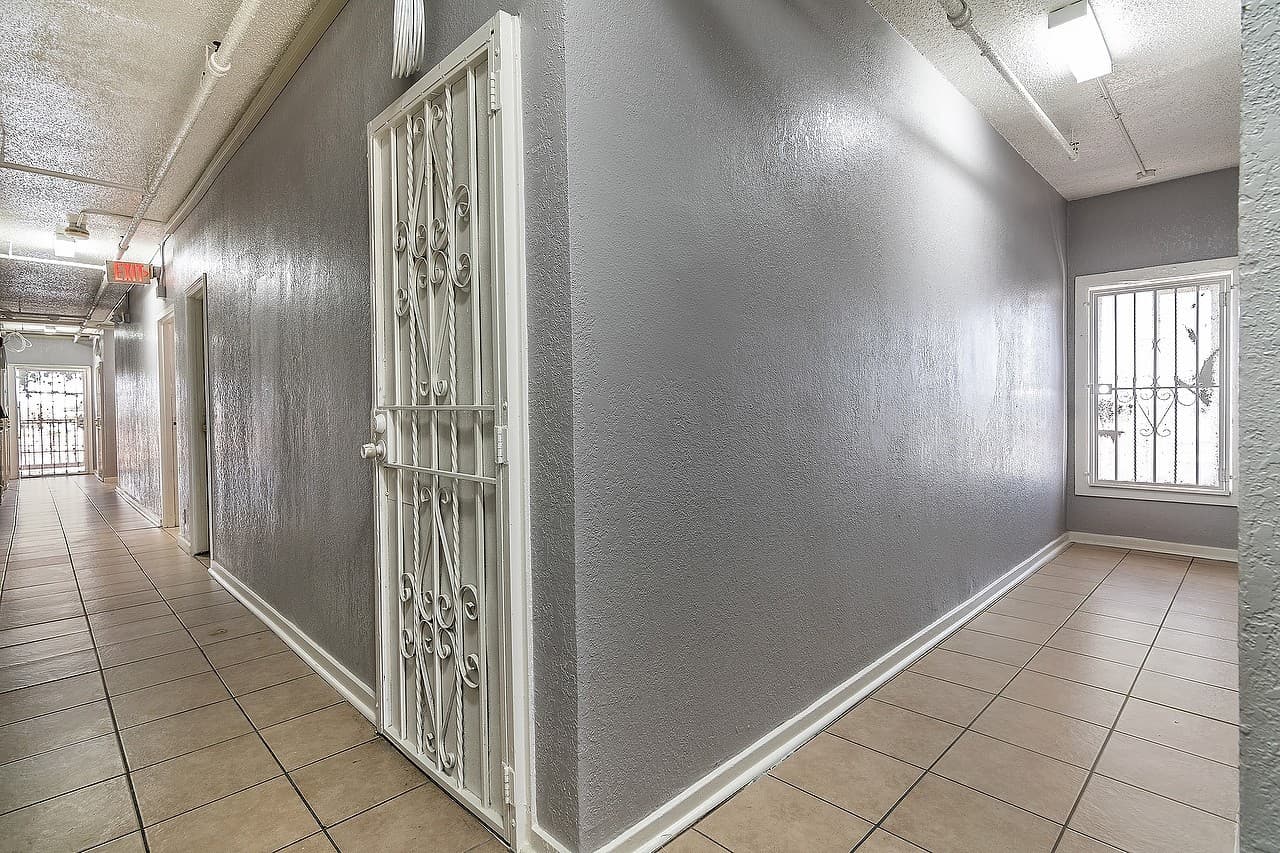 Los Angeles Apartment: 5117-5123 S Avalon Boulevard