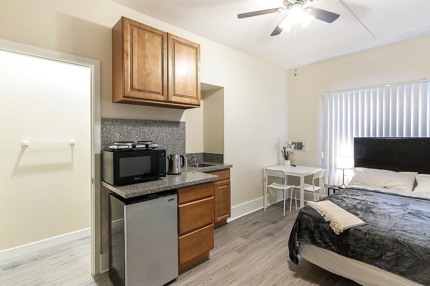 San Pedro Apartment: 1219 S Palos Verdes Street