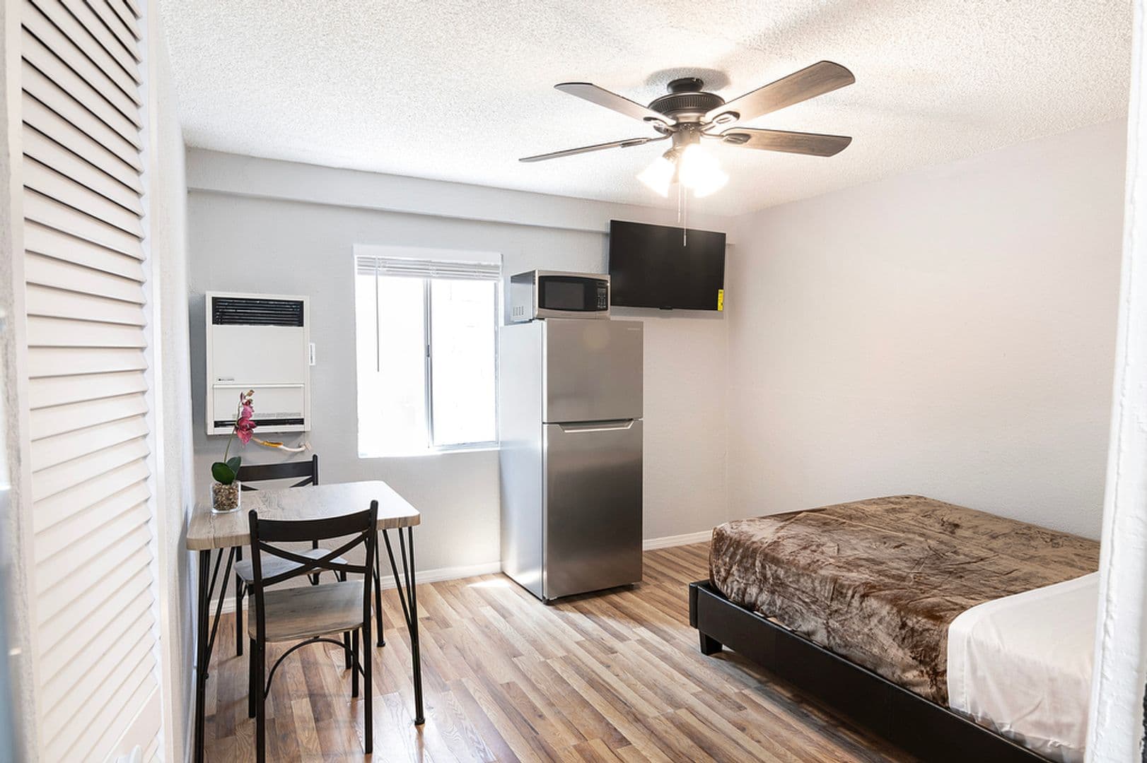 East Los Angeles Apartment: 930-932 Fraser Avenue