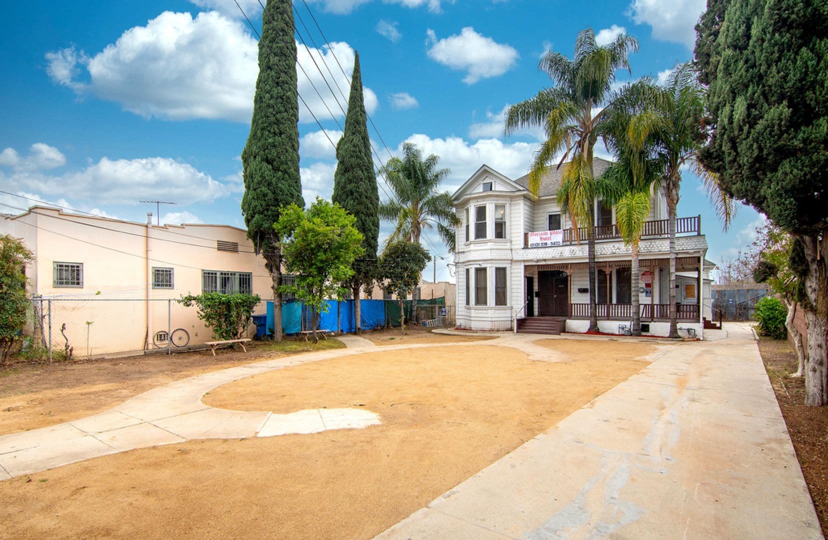 Los Angeles Apartment: 131 S Boyle Avenue