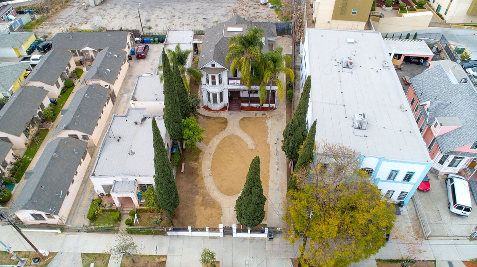 Los Angeles Apartment: 131 S Boyle Avenue