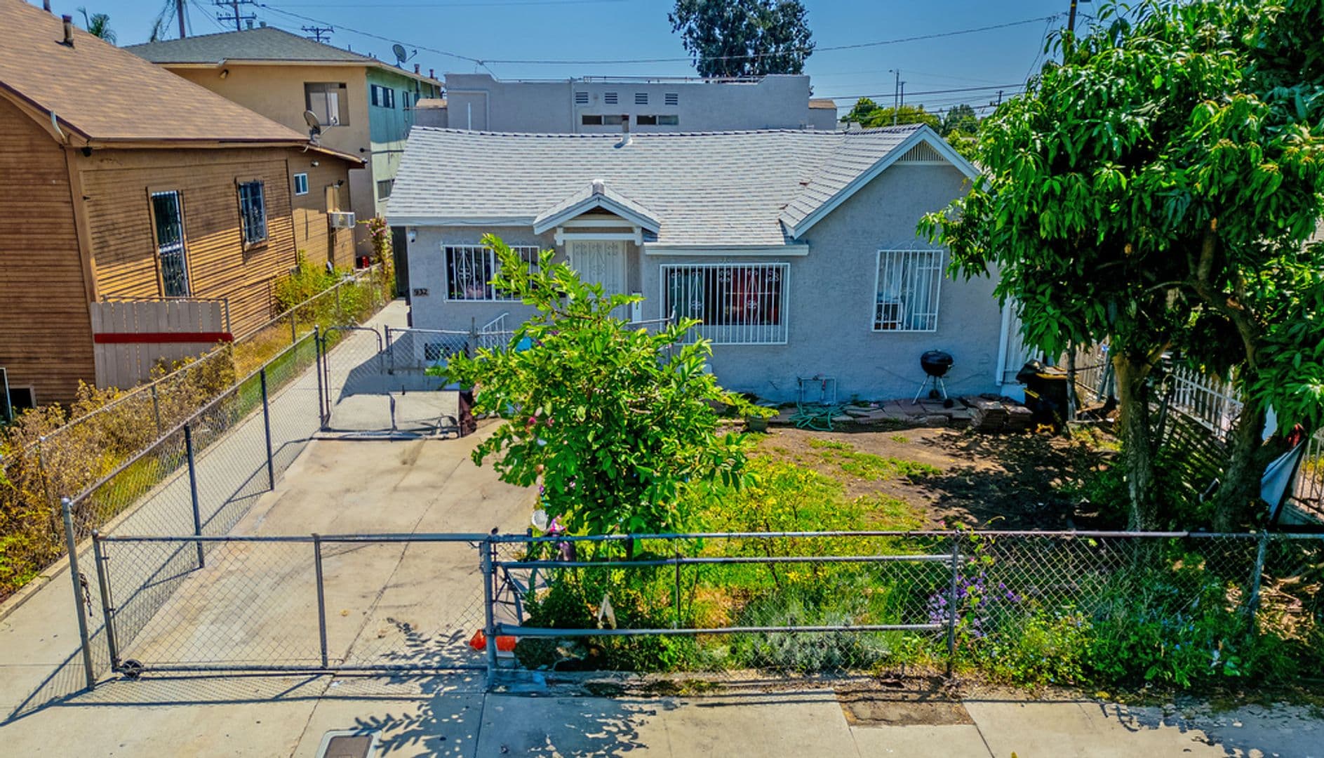 East Los Angeles Apartment: 930-932 Fraser Avenue