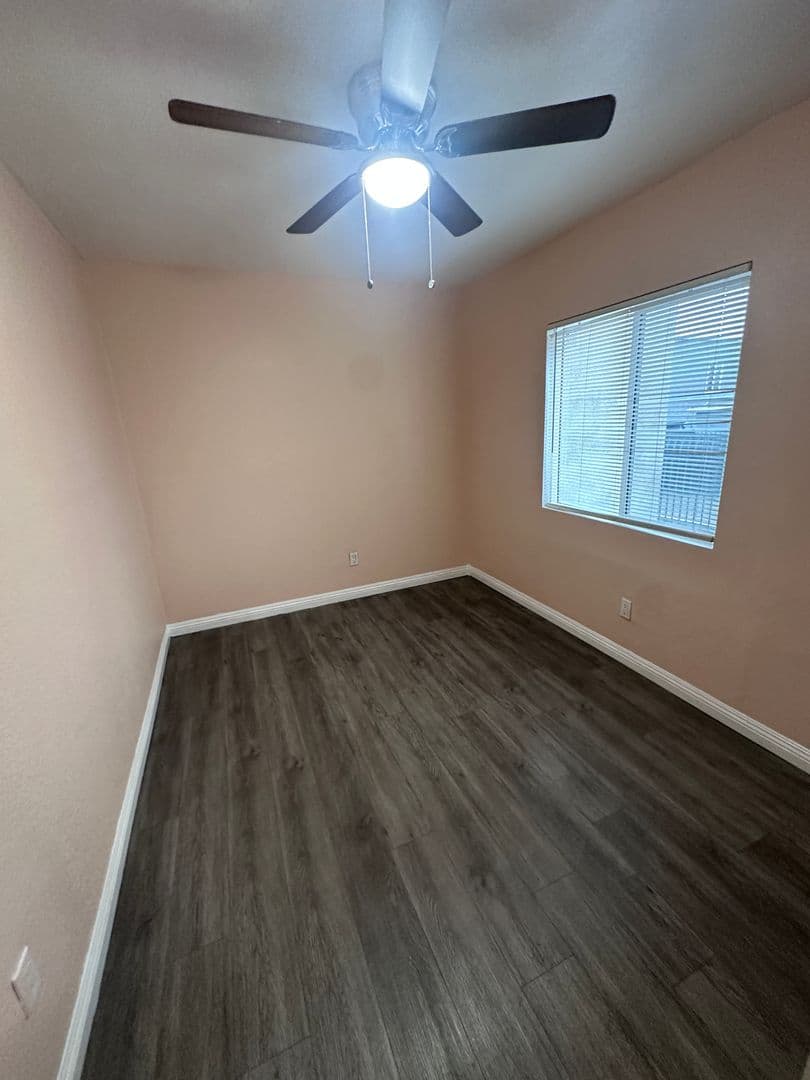 Los Angeles Apartment: 2426 Wabash Avenue