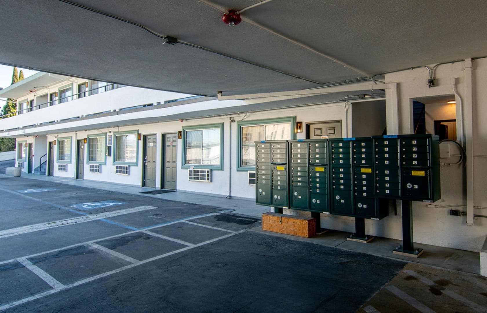 Los Angeles Apartment: 2025 W 3rd Street